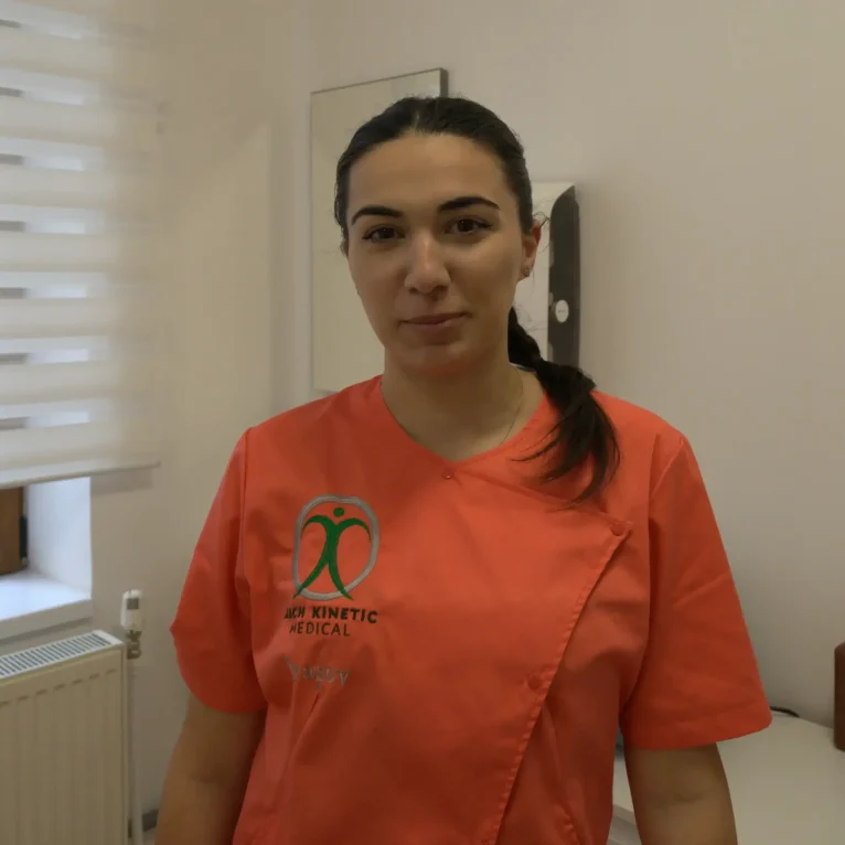 Flavia Blendea, fizioterapeut la Arch Kinetic Medical Brașov